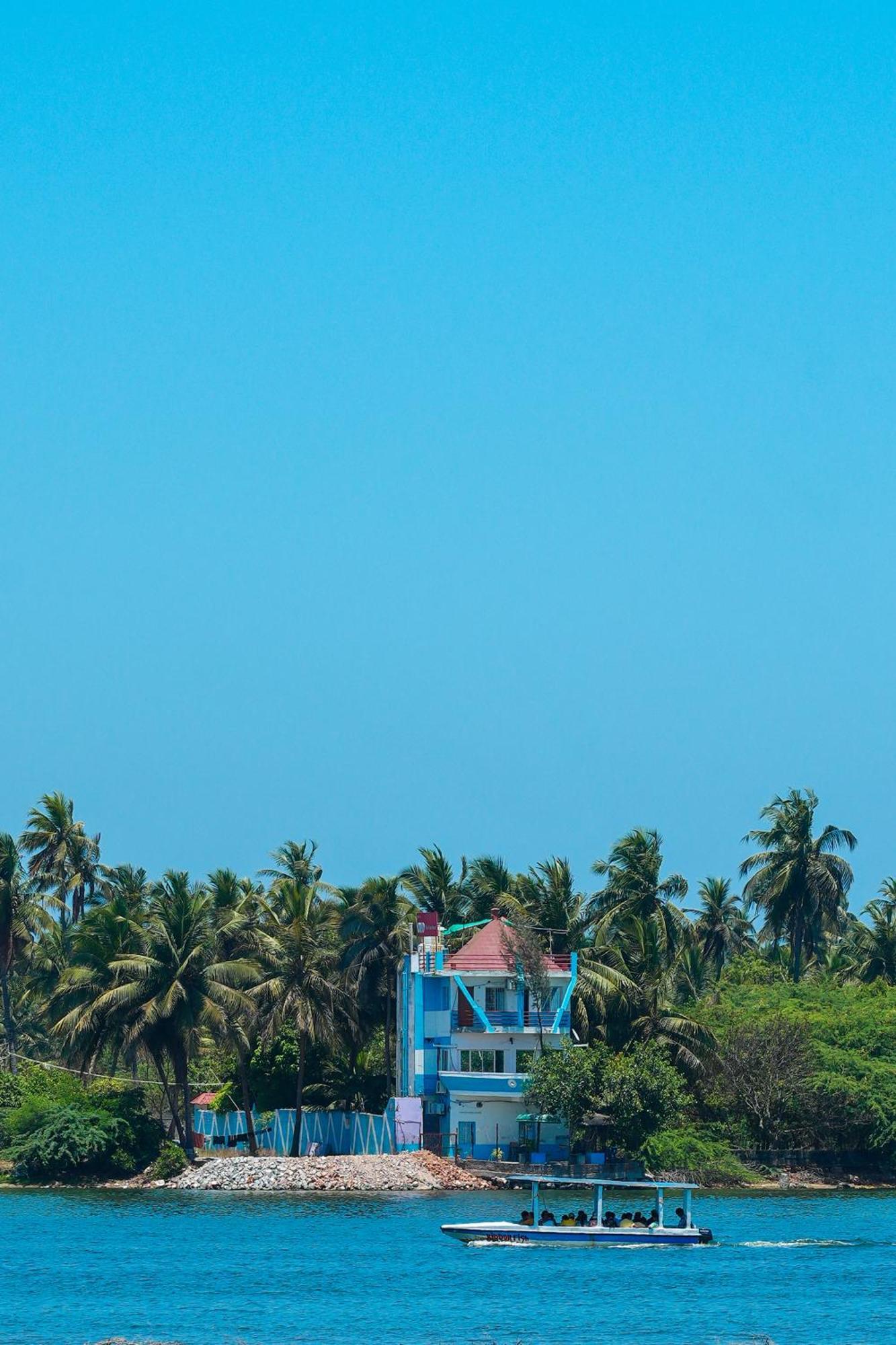 Victoria'S River View Resort ポンディシェリ エクステリア 写真