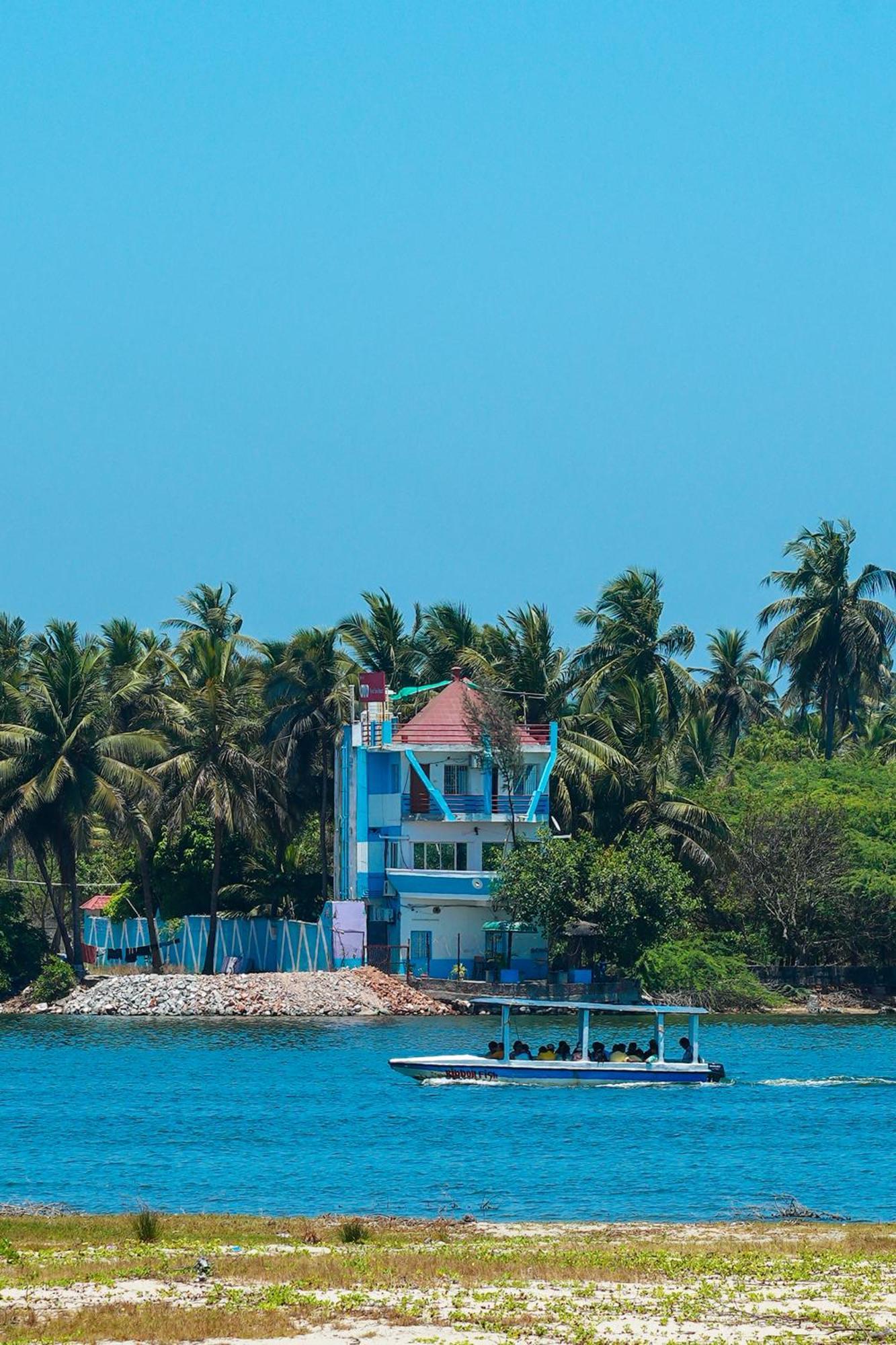 Victoria'S River View Resort ポンディシェリ エクステリア 写真